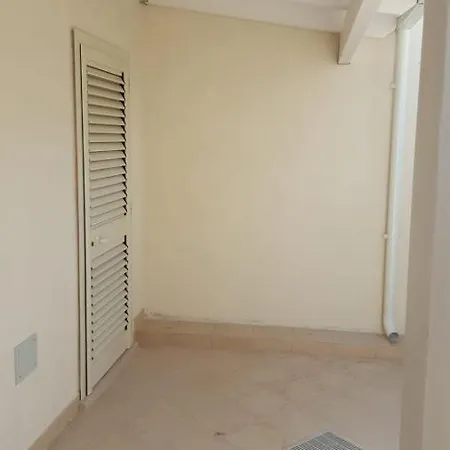 Casa Vacanze D'amare דירה מלנדוניו